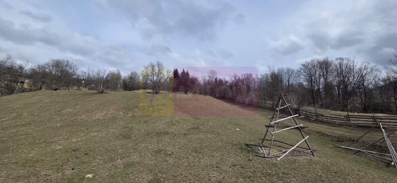 Teren intravilan 2200 mp de vanzare in Valea Doftanei